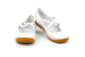 Pronuncia inglese di WHITE SHOES